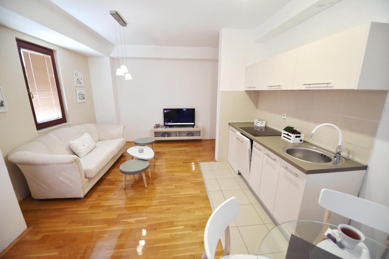 Si Apartments Ohrid With Free Parking Dış mekan fotoğraf